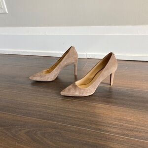 Michael Kors Dorothy Flex Suede Pumps in tan